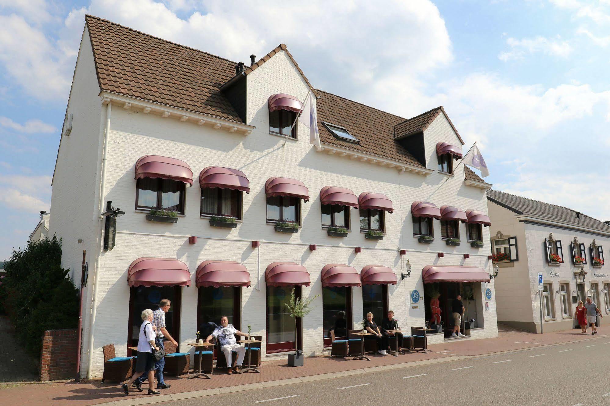Js Hotel Epen Εξωτερικό φωτογραφία